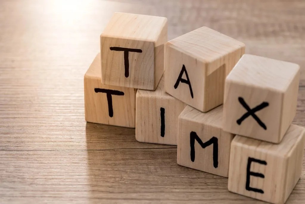 Gear up for upcoming tax season with these tips (2024)